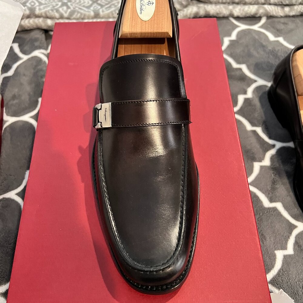 SALVATORE FERRAGAMO PREGIATO MENS LOAFER- SIZE 8.5EE IN BLACK